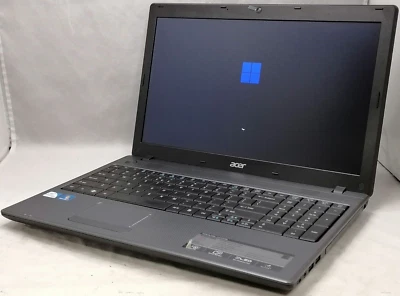 15.6" Acer TravelMate 5744Z-4603 (Pentium P6300/8GB RAM/512GB SSD) Win 11 Home - Image 1 of 4