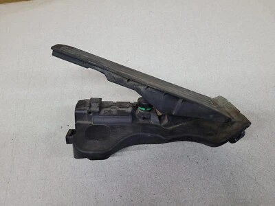 08-12 VOLKSWAGEN CC GAS PEDAL ACCELERATOR THROTTLE OEM 1k1723503aa (BROKEN CLIP) - Image 1 of 3
