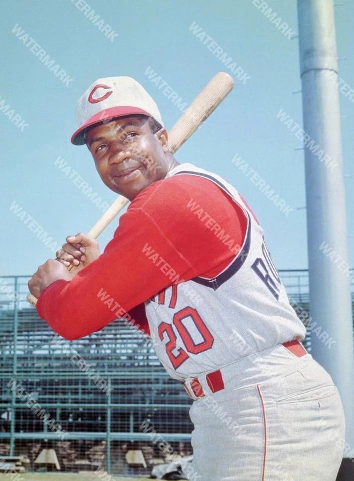 GX560 Frank Robinson Cincinnati Reds 8x10 11x14 16x20 Photo - Image 1 of 1