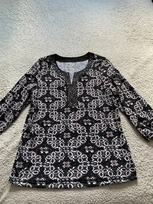 Blusa Henley Croft & Barrow Mujer Geométrica Cuentas Manga 3/4 Multicolor Talla M Foto 1 de 4