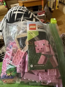 LEGO Minecraft: BigFig Pig with Baby Zombie (21157) Complete w/ Manual - Picture 1 of 11
