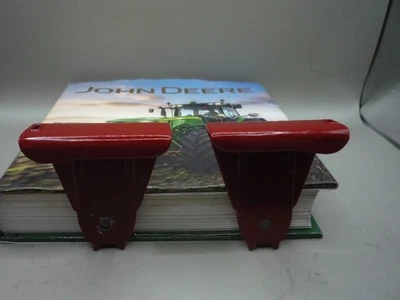 Ricambi Ricambi Personalizzati International Farmall 1256 Parafanghi Metallo 1/16 Ertl - Immagine 1 di 3