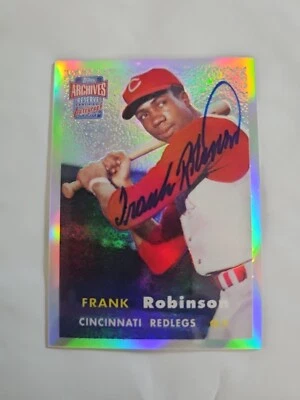 FRANK ROBINSON 2001 Topps Archives Reserve 1957 Rookie Reprint HOF On Card Auto  - Image 1 of 4