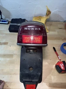 HONDA CX 500 REAR TAIL LIGHT REAR FENDER MUDGUARD - Picture 1 of 6