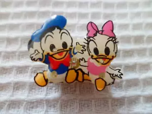 Disney Bebé Donald y Pato Margarita Intermitente Solapa Prendedor Caja de Regalo Nuevo de Lote Antiguo Lindo Novedad Regalo - Imagen 1 de 5