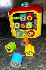 VTech Sort and Discover Activity Cube, Red Green Blue Yellow White Works! - Picture 1 of 7