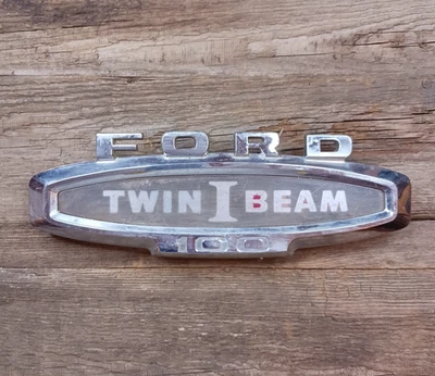 Ford F100 1964 1965 1966 guardabarros emblema insignia doble haz I C6 TB-16720-A fabricante original Foto 1 de 4