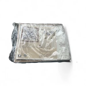 NOS 1989 The Creative Circle Embroidery Kit # 6314 "Quilt Time" Clock Works - Picture 1 of 1