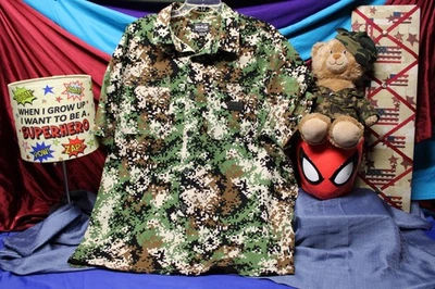 Dogg Supply by Snoop Dogg Men's Digital Camo Button Down Shirt  Size 2 XXL hunt - Image 1 of 4