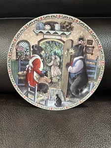 Goldilocks and the Three Bears Collectible Plate--Knowles-pre Owned Decor Plate. - Picture 1 of 7
