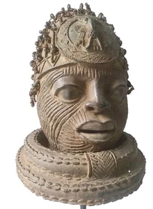 Antigua, fina y muy rara cabeza de bronce de Tsoede "Bowman". Ejemplar. 30cm. Nigeria - Imagen 1 de 24