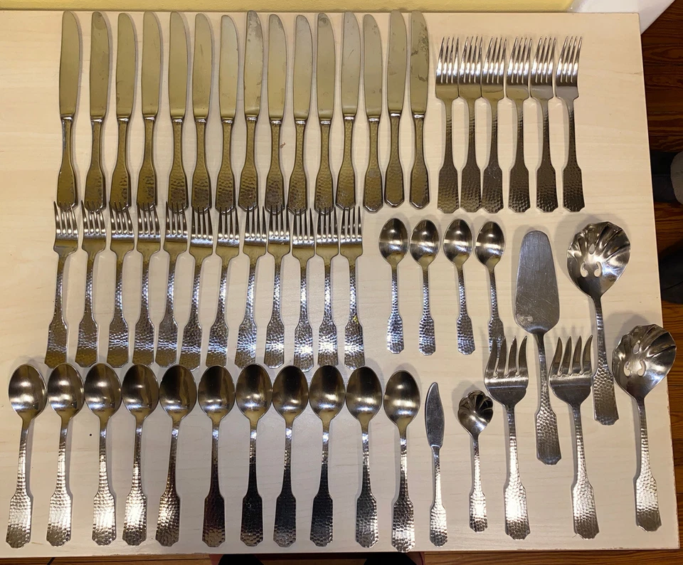 RETRONEU Aberdeen Cubiertos Martillados 18/8 Acero Inoxidable Lote de 55 Foto 1 de 4