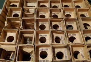 30 tubos Hytron JAN-114B VT-234 Ejército de los Estados Unidos Marina NOS 1944 tubo - Imagen 1 de 6