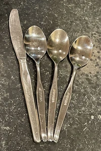 Lot 4 Vintage IBERIA AIRLINES Edelstahl 3 Teelöffel + 1 Messer Malta - Bild 1 von 5