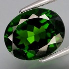 Diopside verte de Russie en ovale facetté de 3.28Cts