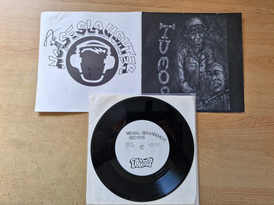 Tumor / Noiseslaughter - Split 7" Black Vinyl - Bild 1 von 1