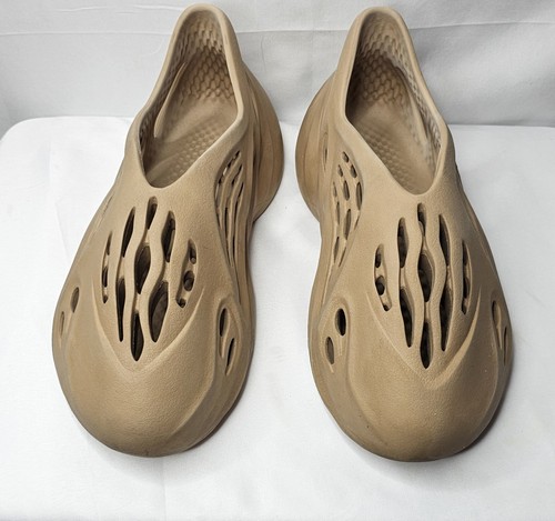 Yeezy Foam Runner Desert Sand taglia 13