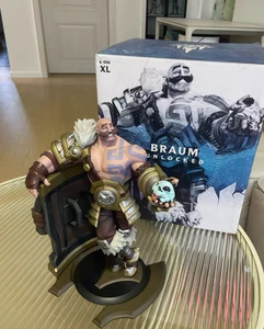 Modellino statuina League Of Legends Braum da collezione in magazzino - Foto 1 di 2