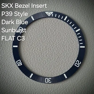 Inserto de bisel SKX007 cerámica C3 (estilo P39) / plano / azul oscuro Sunburst - SEIKO - Imagen 1 de 1