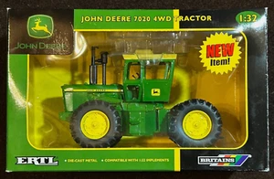 JOHN DEERE 7020 TRACTOR 1/32 scale NEW in BOX BRITAINS - *** - Picture 1 of 5
