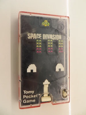 Tomy Pocket Game - Space Invasion Foto 1 de 3