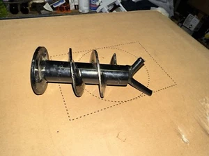 Nuevo barrena esparcidora de sal Meyer 36151 con patrón de 3 pernos SaltDogg - Imagen 1 de 3