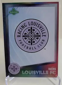 2023 PARKSIDE NWSL VOLUME 2 RACING LOUISVILLE FC CREST #232 SHIMMER FOIL /100 - Bild 1 von 2