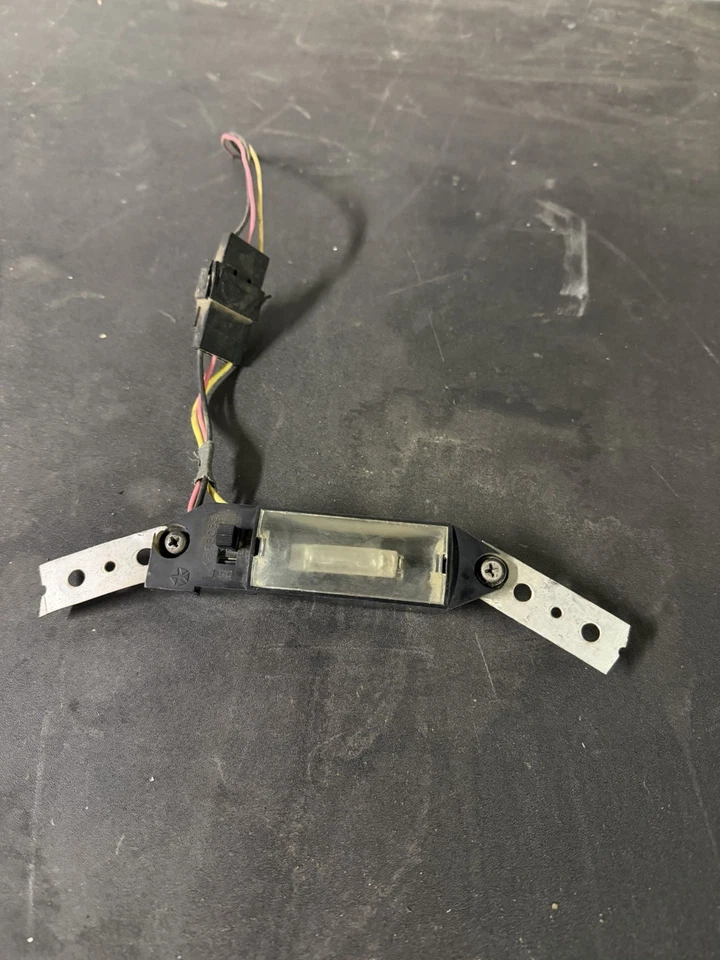 81-93 Dodge Ram caminhão painel mapa luz lâmpada interior primeira geração Cummins D W250 W350 - Imagem 1 de 3