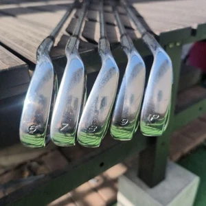 TaylorMade r7 XR Iron Set 5pcs 6I–9I, PW GS75 Steel Shaft Flex S - Picture 1 of 6