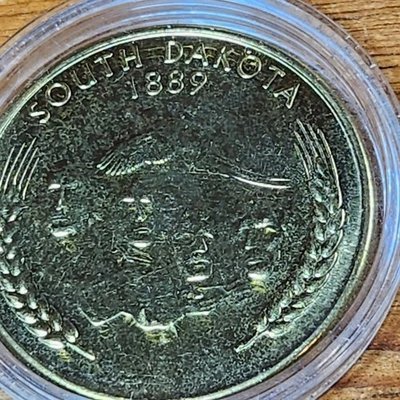 2006 Philadelphia Mint 24K Gold Plated State Quarter Coin in Case - South Dakota - Image 1 of 3