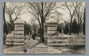 RPPC University College Gate OTTAWA KS Kansas Martin Echtfoto Postkarte - Bild 1 von 2