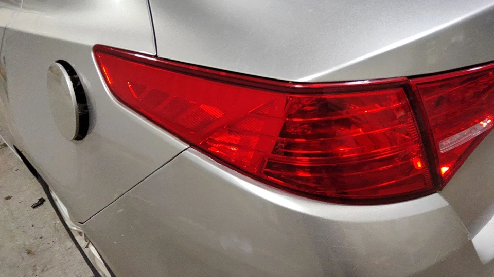 Luz trasera del conductor Kia Optima LX LH 2011-2013 ¡Bonita! Foto 1 de 1