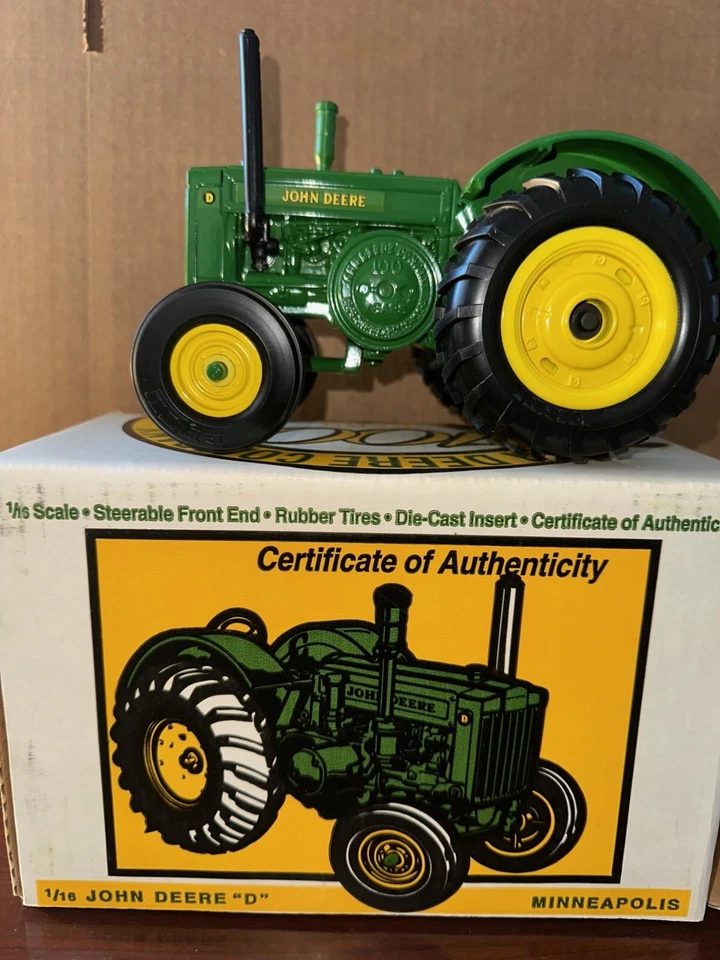 Ertl 1/16 JOHN DEERE Model D Tractor 100th Anniversary Edition #5817TA - Image 1 of 1