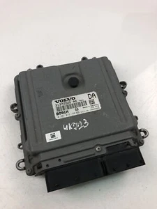 UK723 VOLVO Engine Control Unit ECU 31372225AA 0281019168 - Picture 1 of 4