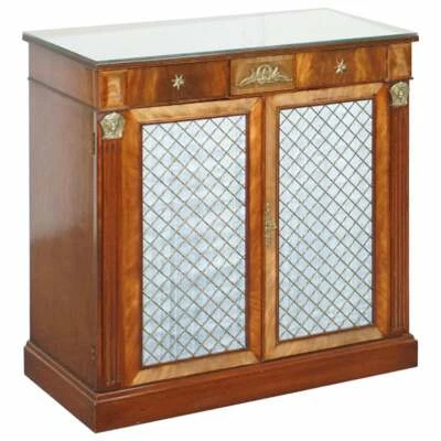 АНТИКВАРНЫЙ ПОЗОЛОЧЕННЫЙ БРОНЗОВЫЙ СЕРВАНТ ОКОЛО 1900 Г. ИЗ КРАСНОГО ДЕРЕВА СО ВКУСОМ РЕГЕНТСТВА  - Изображение 1 из 4