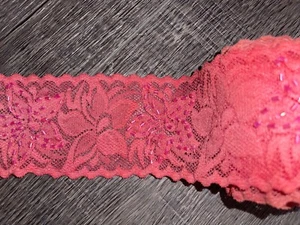 Mini cuentas de semillas de encaje elástico ombre abigarrado rosa de 7 yardas 2,25" de ancho - Imagen 1 de 2