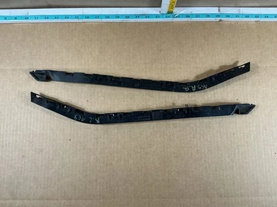 Soporte de parachoques trasero derecho e izquierdo Mercedes Benz C250 2008-2014 OEM Foto 1 de 4