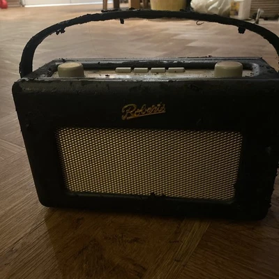 Roberts Revival R250 FM/Digital Radio dark green vintage style retro - Image 1 of 4