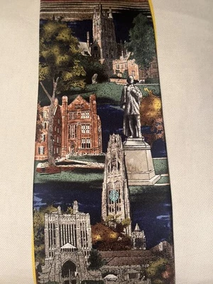 Corbata para hombre tema Yale University de Rivety of Boston, hecha a mano, 100 % seda Foto 1 de 3