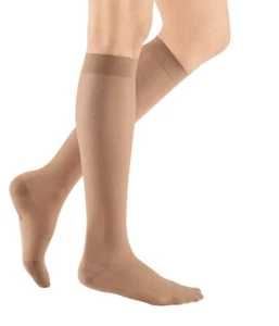 Medi Sheer & Soft Closed Toe Knee Highs- 20-30 mmHg Petite Natural - Picture 1 of 6
