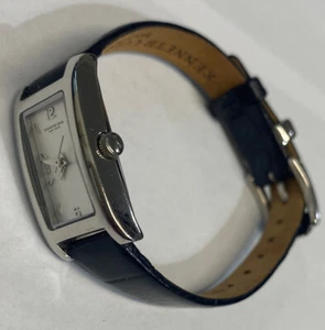 Kenneth Cole New York Women's Watch Leather Band New Battery Excellent Condition - Bild 1 von 10