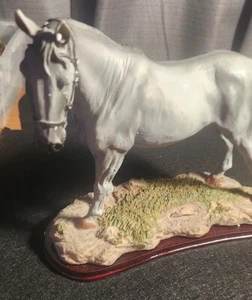 May Rich Company Horse Statue - Picture 1 of 8