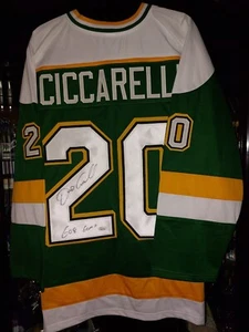 DINO CICCARELLI NR. 20 AUTOGRAMMIERT MINNESOTA NORTH STARS REPLIKAT TRIKOT JSA - Bild 1 von 5