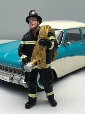 Firefighter With Hose Resin Model Figure Display 1/18 American Diorama 77462 - Image 1 of 4