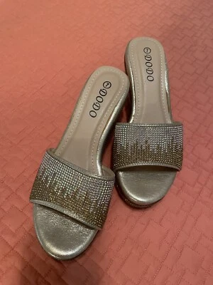 Dodo evening Wedge , Silver And Gold, Us Size 7.  - Image 1 of 4
