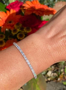 Brilliant Cut Diamond Line Tennis Bracelet 4.75ct 18ct White Gold - Picture 1 of 2