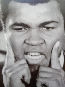 Not Just Fighting For Charity Muhammad Ali Vs. Chuck Wepner Original Press 1975 - Bild 1 von 6