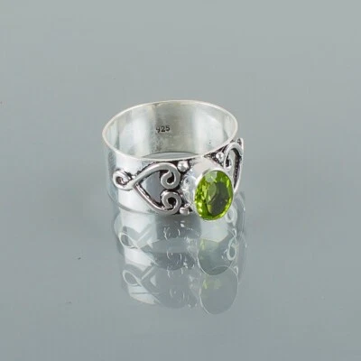 Peridot Gemstone 925 Sterling Silver Ring Handmade Jewelry Ring Gift For Love - Image 1 of 3