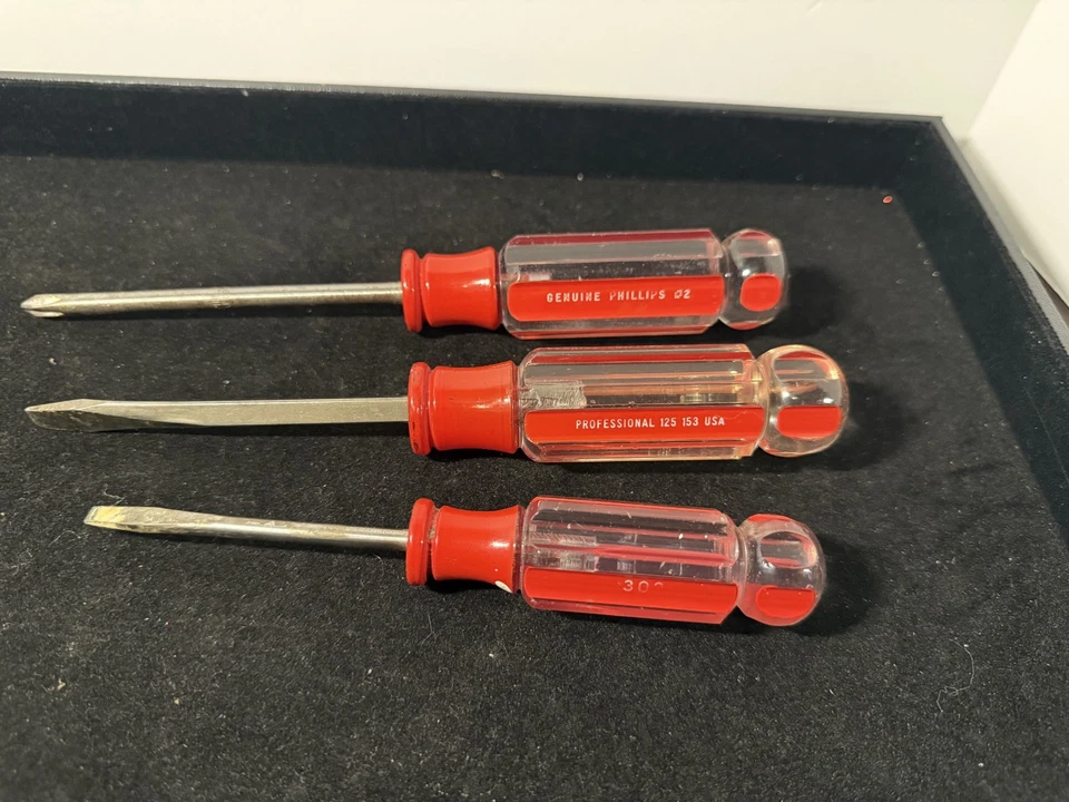 Master Mechanic Screwdrivers, set of 3 - Image 1 of 2