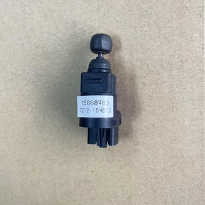 OEM 20945027,15868983, 25735561 1X Driver Side Door Mirror Remote Control Switch - Picture 1 of 3